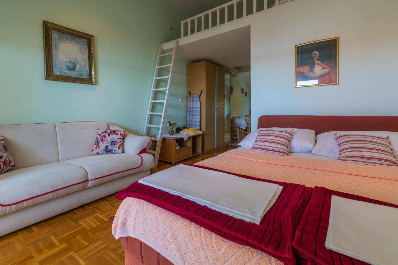 Ivan & Anka Apartments Bojko Selce Eksteriør bilde