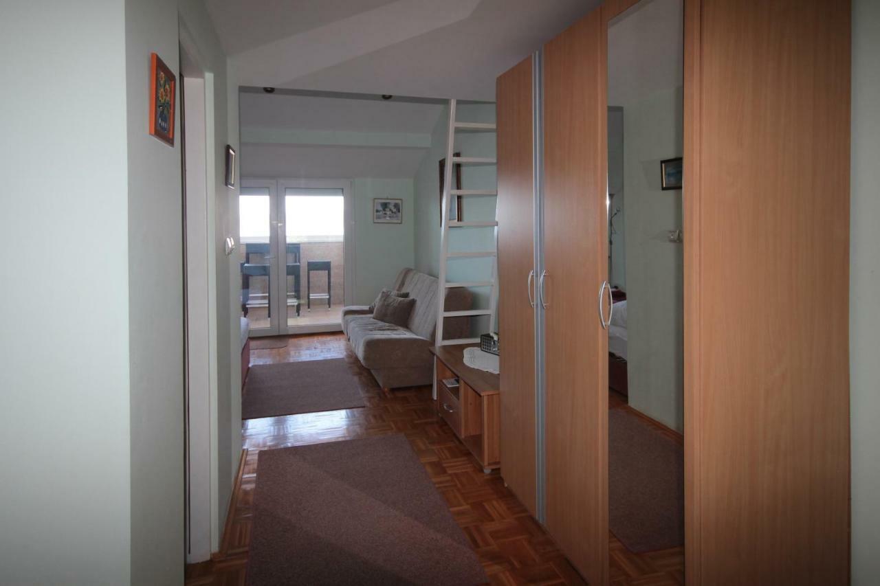Ivan & Anka Apartments Bojko Selce Eksteriør bilde
