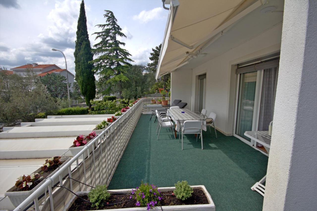 Ivan & Anka Apartments Bojko Selce Eksteriør bilde