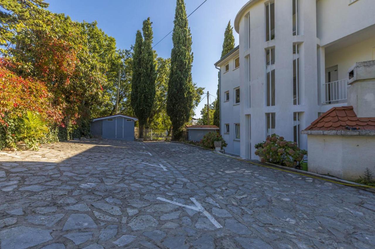 Ivan & Anka Apartments Bojko Selce Eksteriør bilde