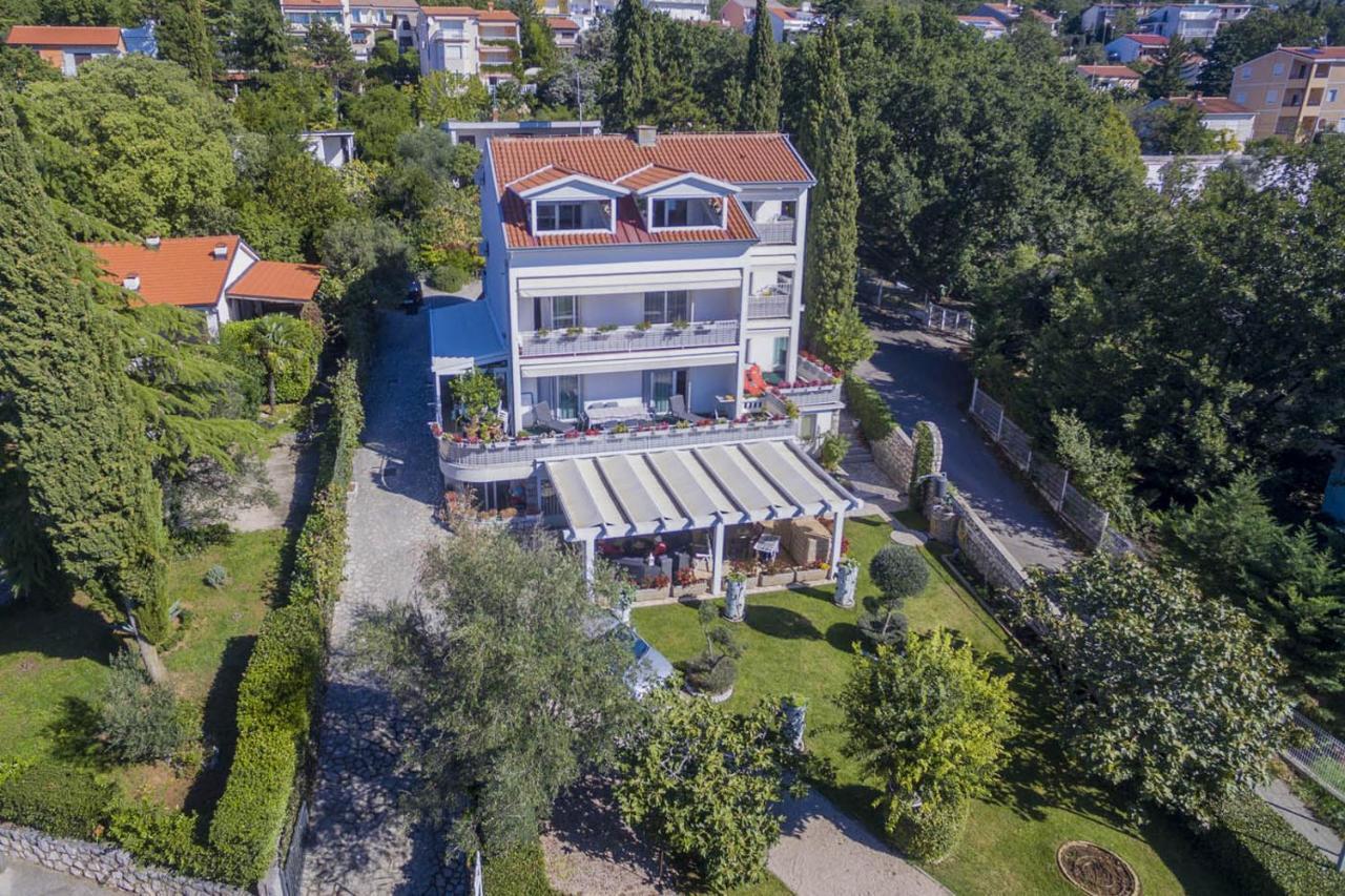 Ivan & Anka Apartments Bojko Selce Eksteriør bilde