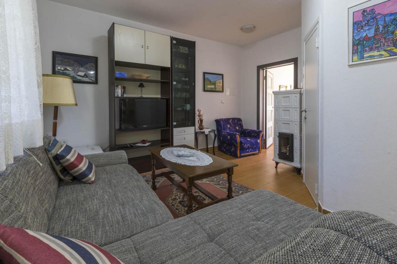 Ivan & Anka Apartments Bojko Selce Eksteriør bilde