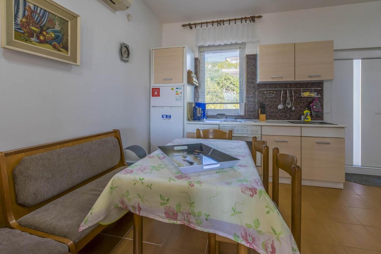 Ivan & Anka Apartments Bojko Selce Eksteriør bilde