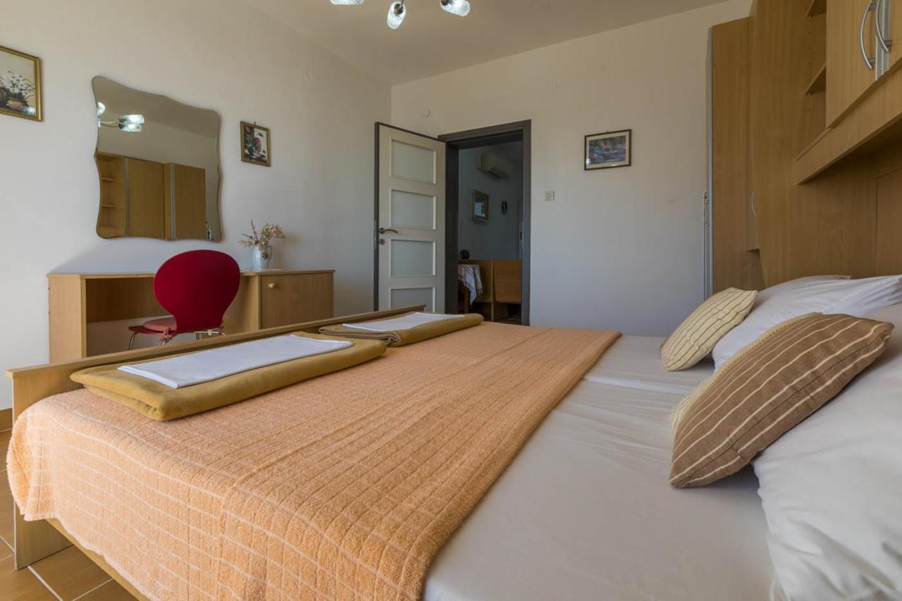 Ivan & Anka Apartments Bojko Selce Eksteriør bilde